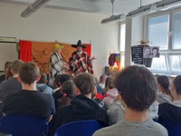 Divadélko Hradec Králové 23. 3. 2026 - 2. stupeň Divadelní učebnice20260323_092814.jpg